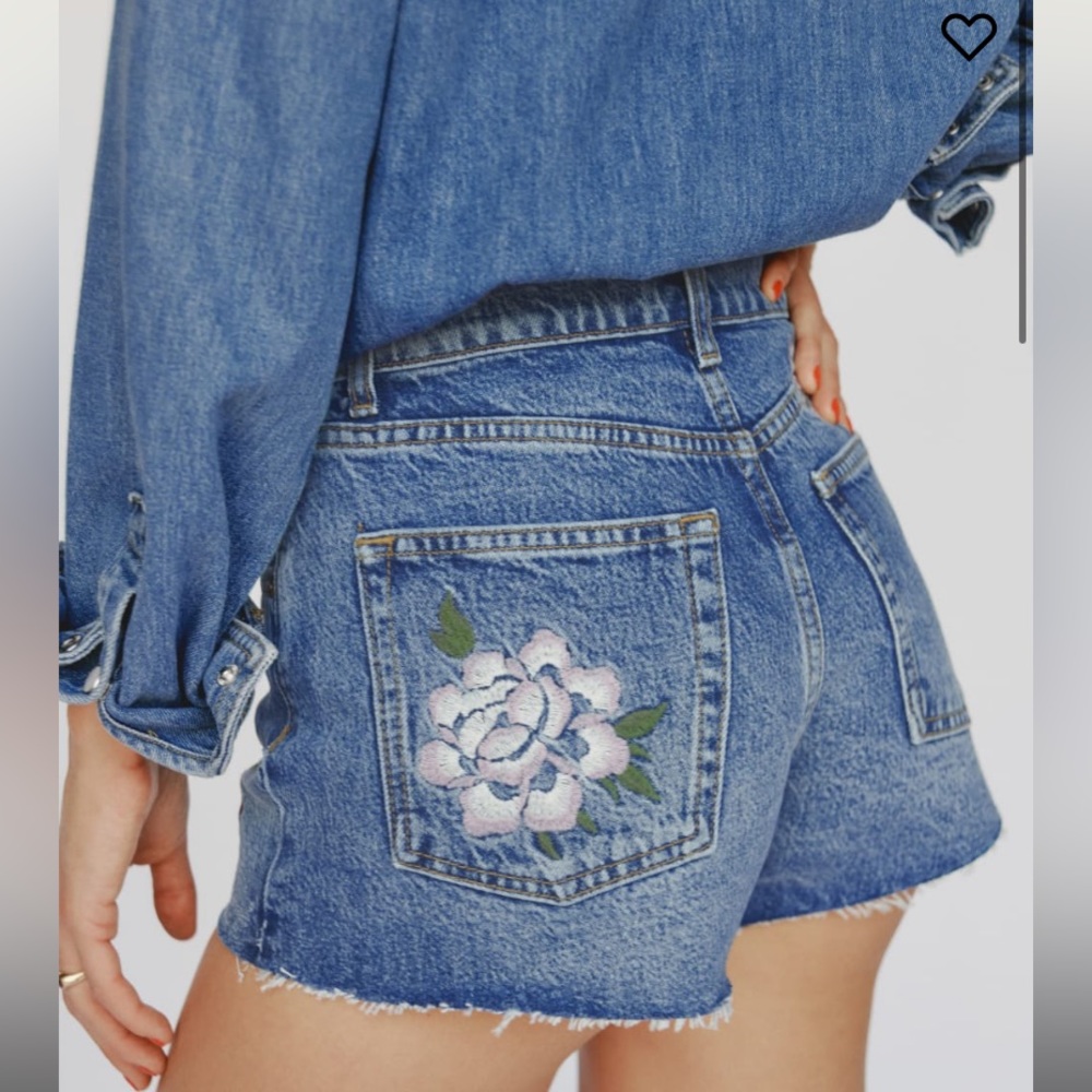Charlie High Rise Jean Short - Picture 4 of 5